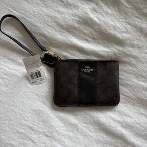 NWT Coach Wristlet